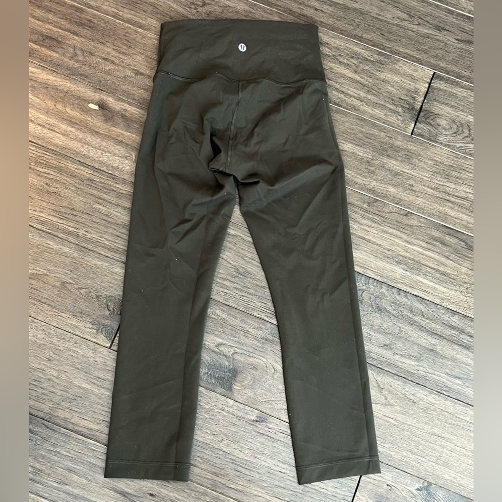 Lululemon Green Wunder Train High-Rise Crop 23".